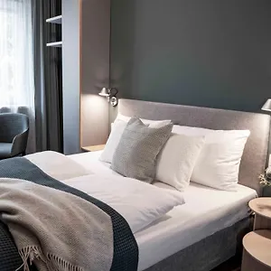 3* Hotel My Place