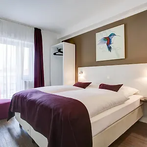 3* Hotel West